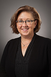 Carolyn Perry headshot