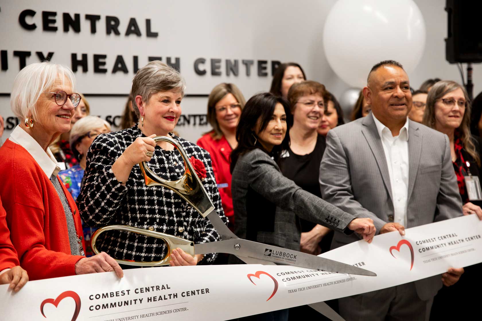 combest central ribbon cutting