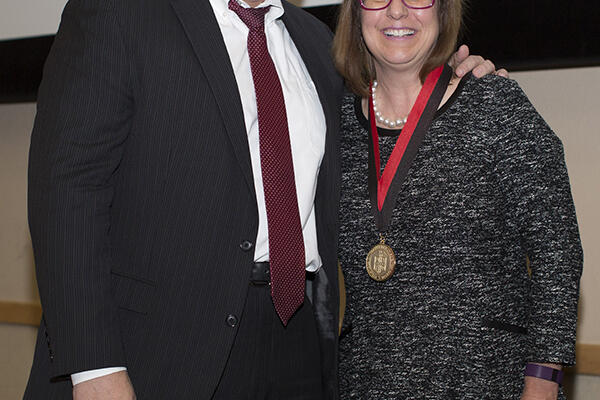 daily-dose/images/faculty_awards2015_0237.jpg