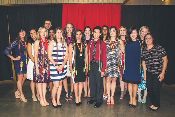 daily-dose/images/sop-grad-awards_LG02.jpg