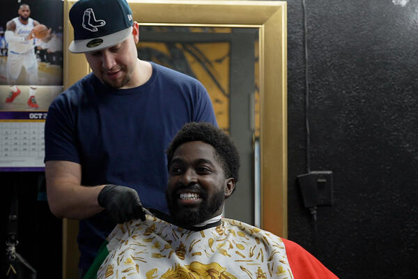 news-release/images/barbershop-blood-pressure-2022__74ecc273-70cc-4968-9afb-5a5e4631a33f.jpg