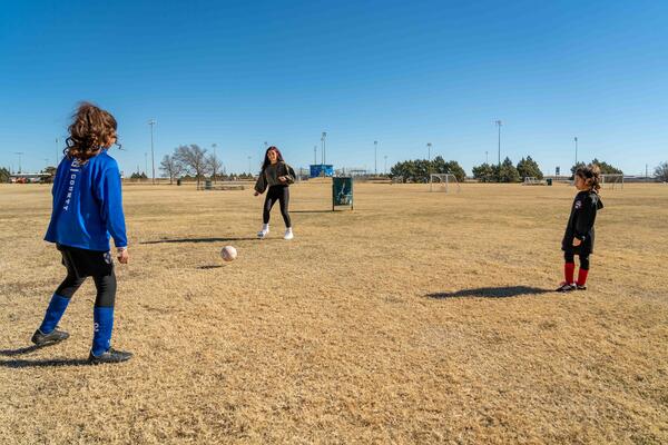 news-release/images/new-year-physical-activity-as-a-family__1543fd89-2226-4e78-b1fc-739a5fea18b1.jpg