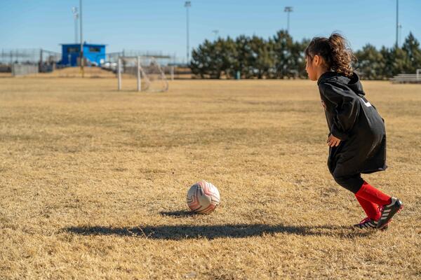 news-release/images/new-year-physical-activity-as-a-family__5221cbb2-b32f-4acd-ae99-d4b19a47af97.jpg