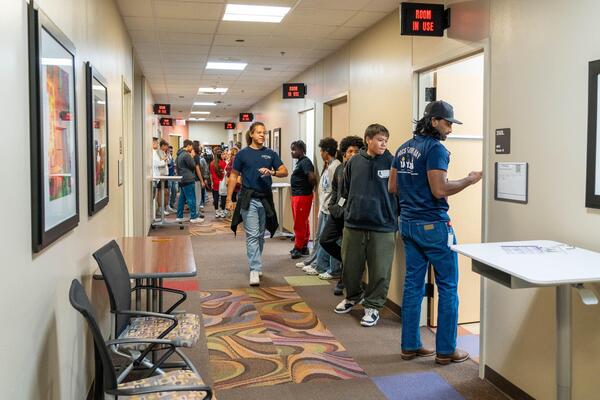news-release/images/snma-lisd-docs-for-a-day-2025__b615f1a0-b50f-4fce-aa13-6592478918c8.jpg