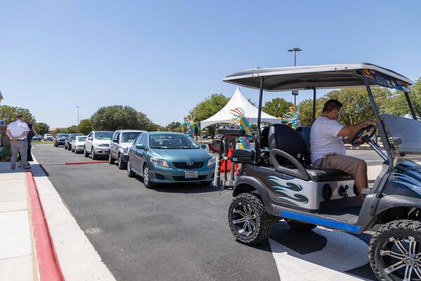 news-release/images/som-scrub-party-parade__446a109d-3ea9-4b1c-a6dc-502f5d2ca47a.jpg