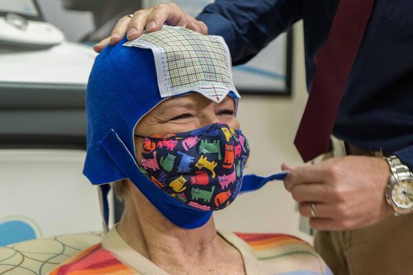 news-release/images/transcranial_magnetic_stimulation__ecc56c3f-ec61-4922-b8e3-d691617465cc.jpg