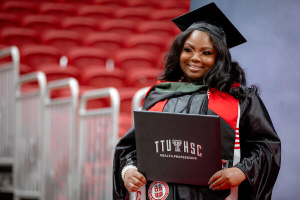 news-release/images/ttuhsc-commencement-ceremonies-2024__11d1bc0d-c3de-4c28-b60f-c2010eb37d0b.jpg