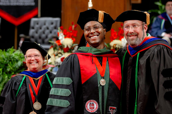 news-release/images/ttuhsc-commencement-ceremonies-2024__d420ad01-3e17-4dba-837e-bcfa10014fec.jpg