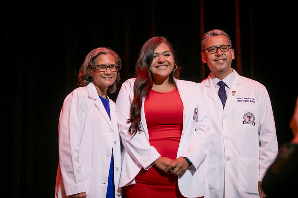 news-release/images/white-coat-ceremony-2022__7133e1e9-4b25-45f1-a242-40c0a3559cc0.jpg