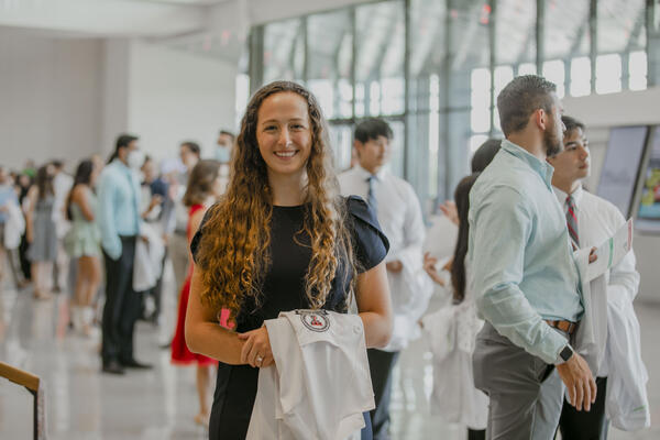 news-release/images/white-coat-ceremony-2022__daa260e9-7770-4406-a9b9-f9573333d371.jpg