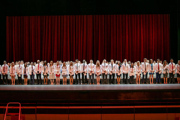 news-release/images/white-coat-ceremony-2022__fc040466-8349-4c7b-b926-bfcc0bcd090c.jpg