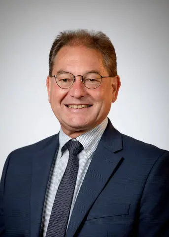 Garrison Institute on Aging's Executive Dr. Volker Neugebauer headshot