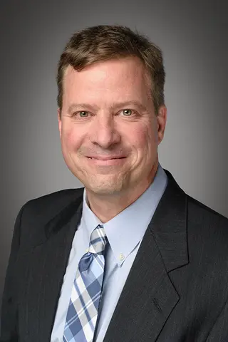 dr mcmahon headshot