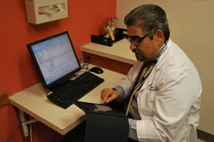 Luna hopes EHR will allow physicians to keep more accurate patient records.