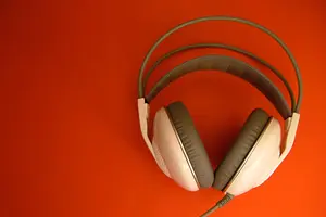 An audio simulation at The F. Marie Hall SimLife Center allows participants to better understand schizophrenia.