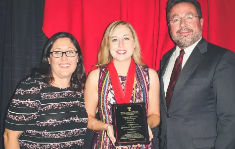 Hannah Lenamon (Center)