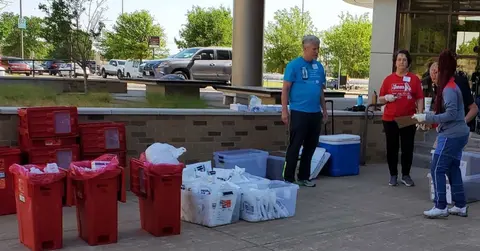 volunteers helping with Lubbock's medication cleanout 