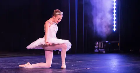 Natalie Chestnutt dancing on stage
