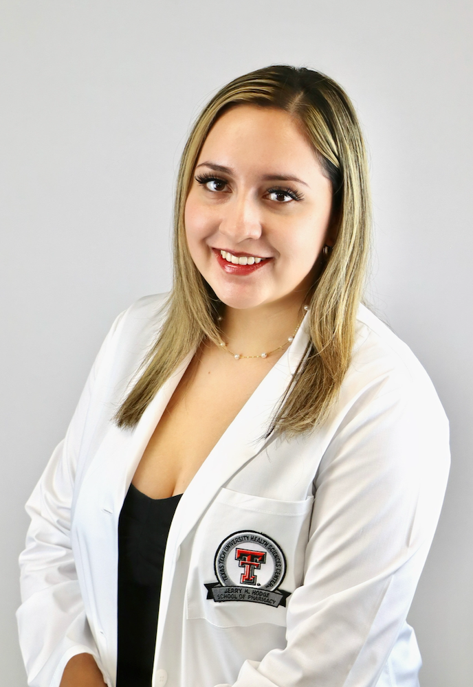 Linzey Torres headshot